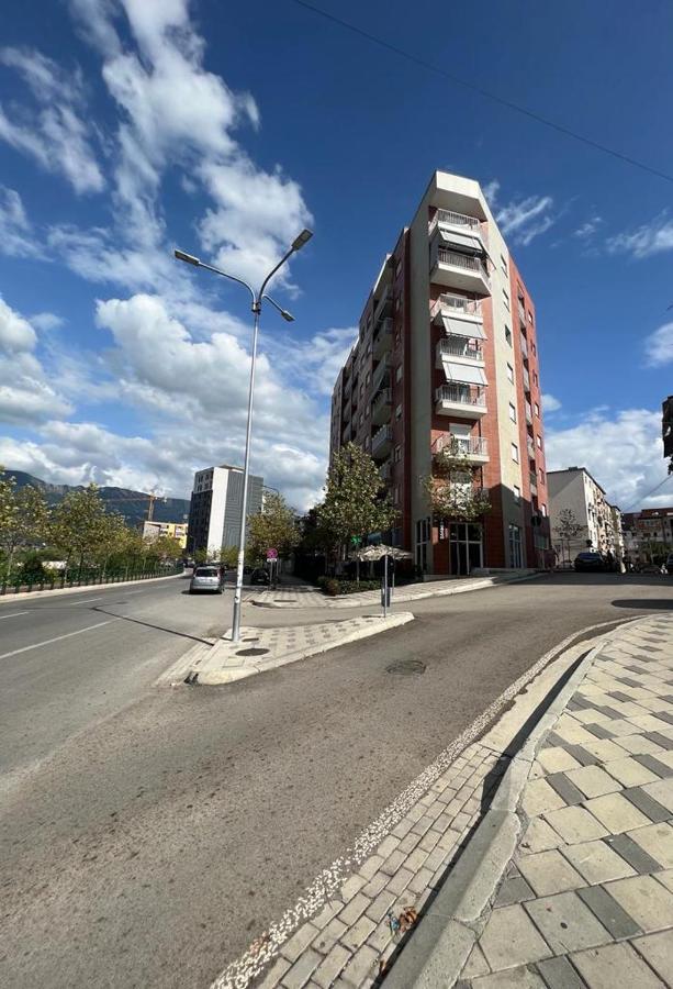 Apartamente Тирана Екстериор снимка