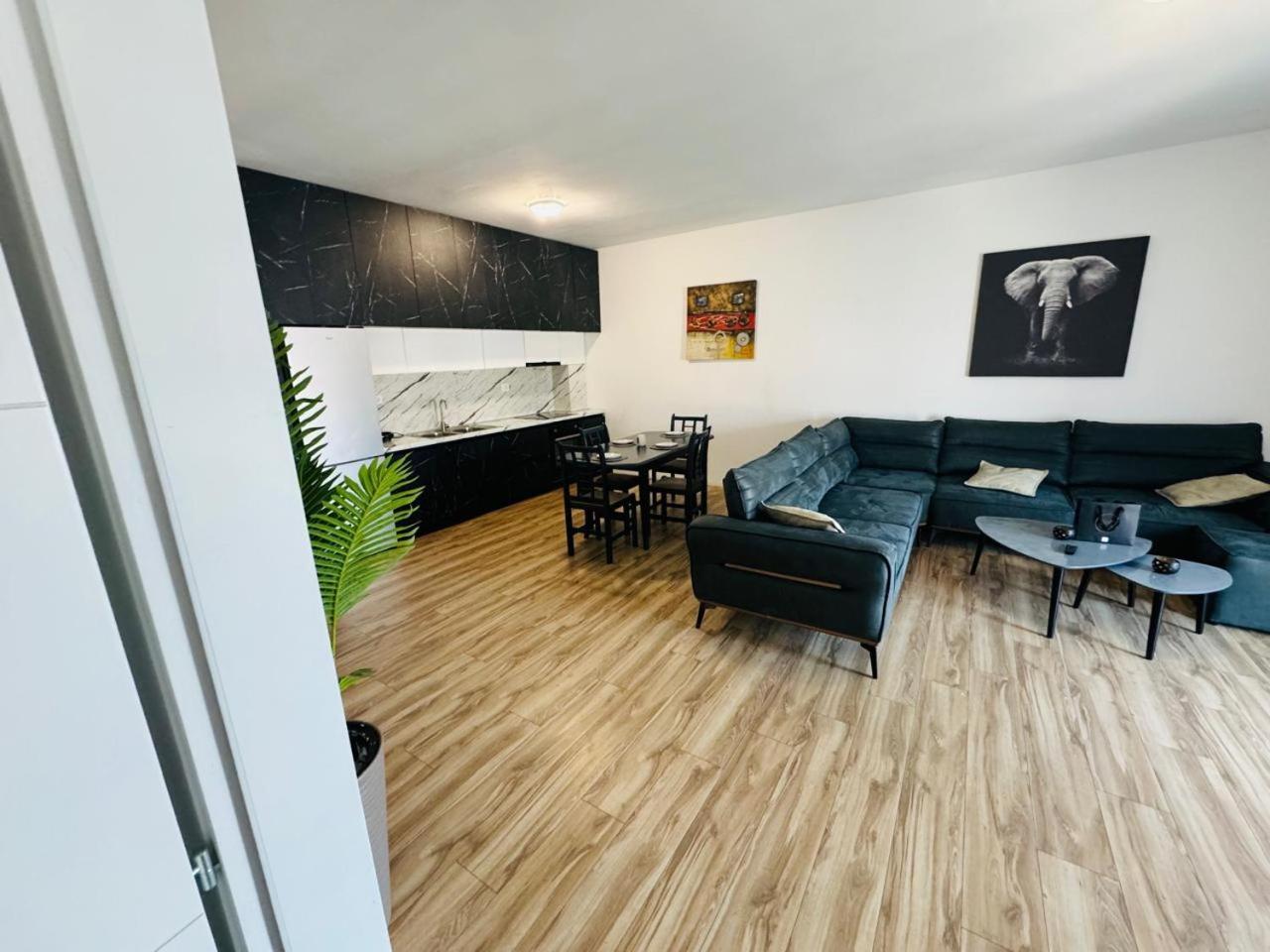 Apartamente Тирана Екстериор снимка