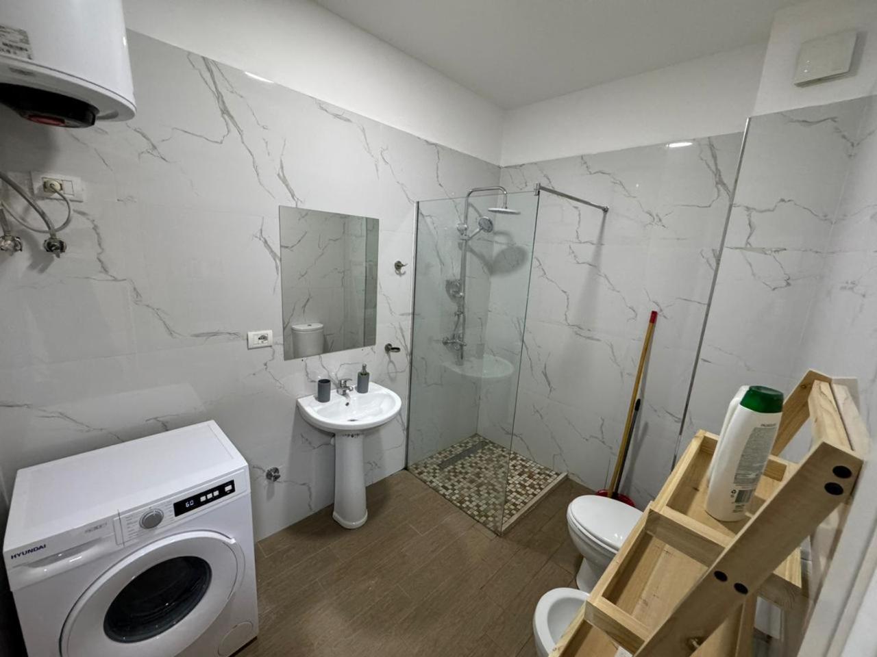 Apartamente Тирана Екстериор снимка